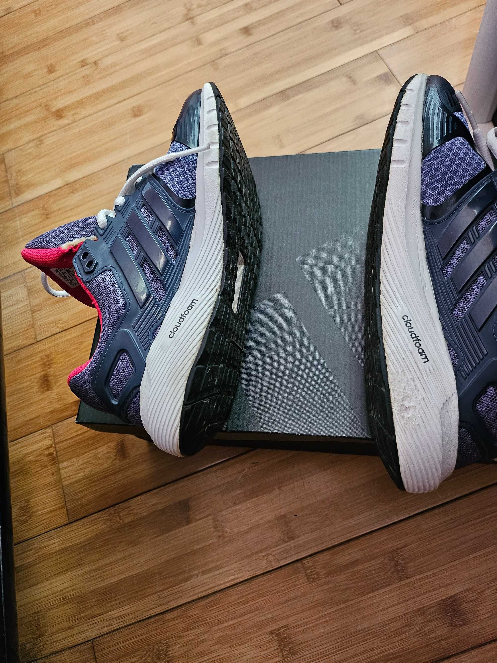 Оригинални маратонки adidas