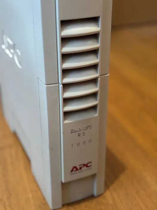 UPS APC Back RS 1000 VA si 800, defecti