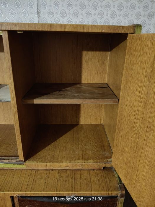 Сервант советский