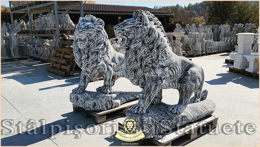 Set statuete lei gigant, din beton, model S66.