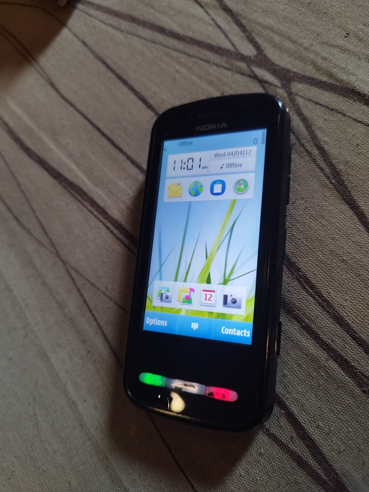 2 броя работещи nokia c6-00