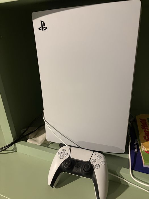 Playstation 5, stare f buna