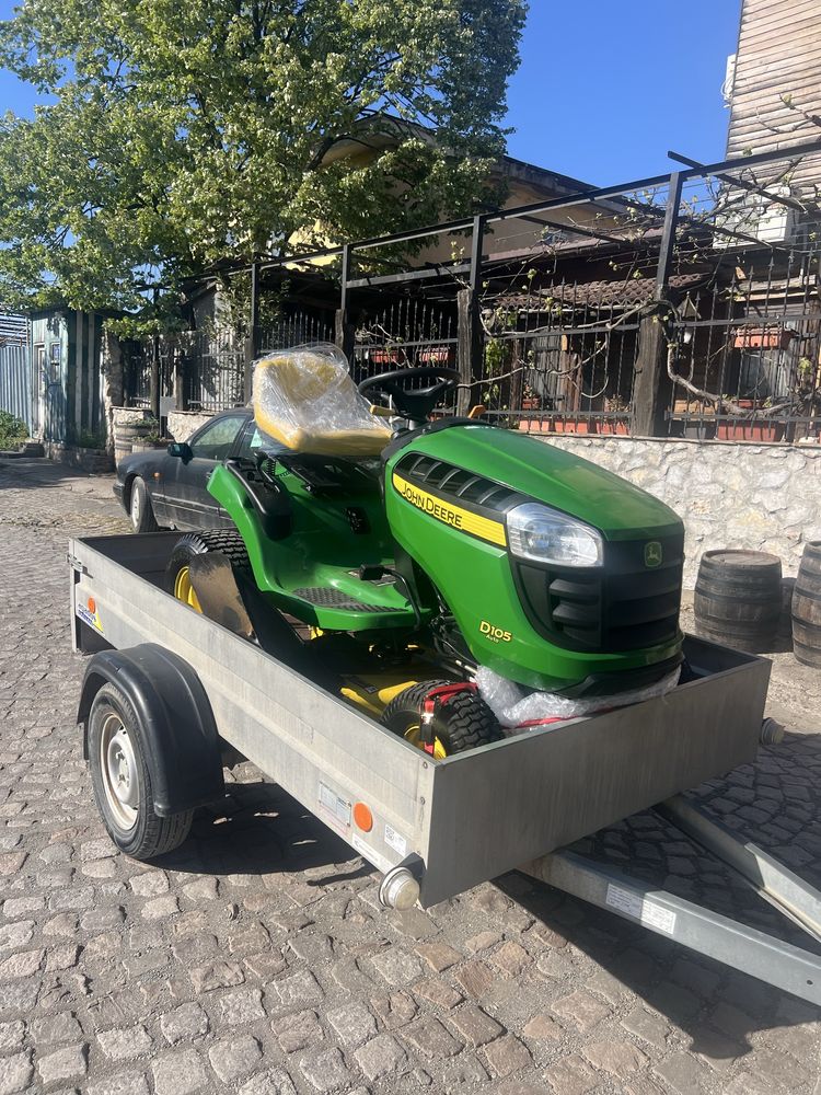 Тракторна моторна косачка John Deere D 105 Auto