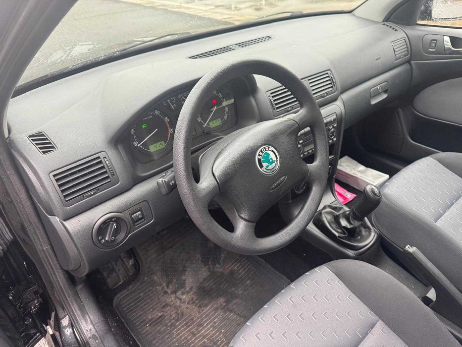 Skoda Octavia Tour/1 singur proprietar de noua