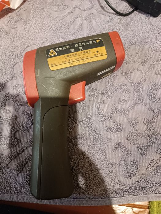 Продам UNI-T IR Thermometer Термометр