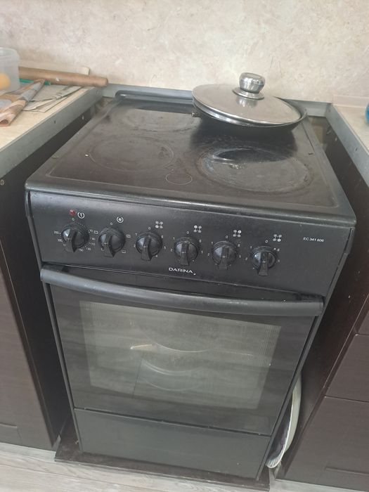 Продам электроплиту