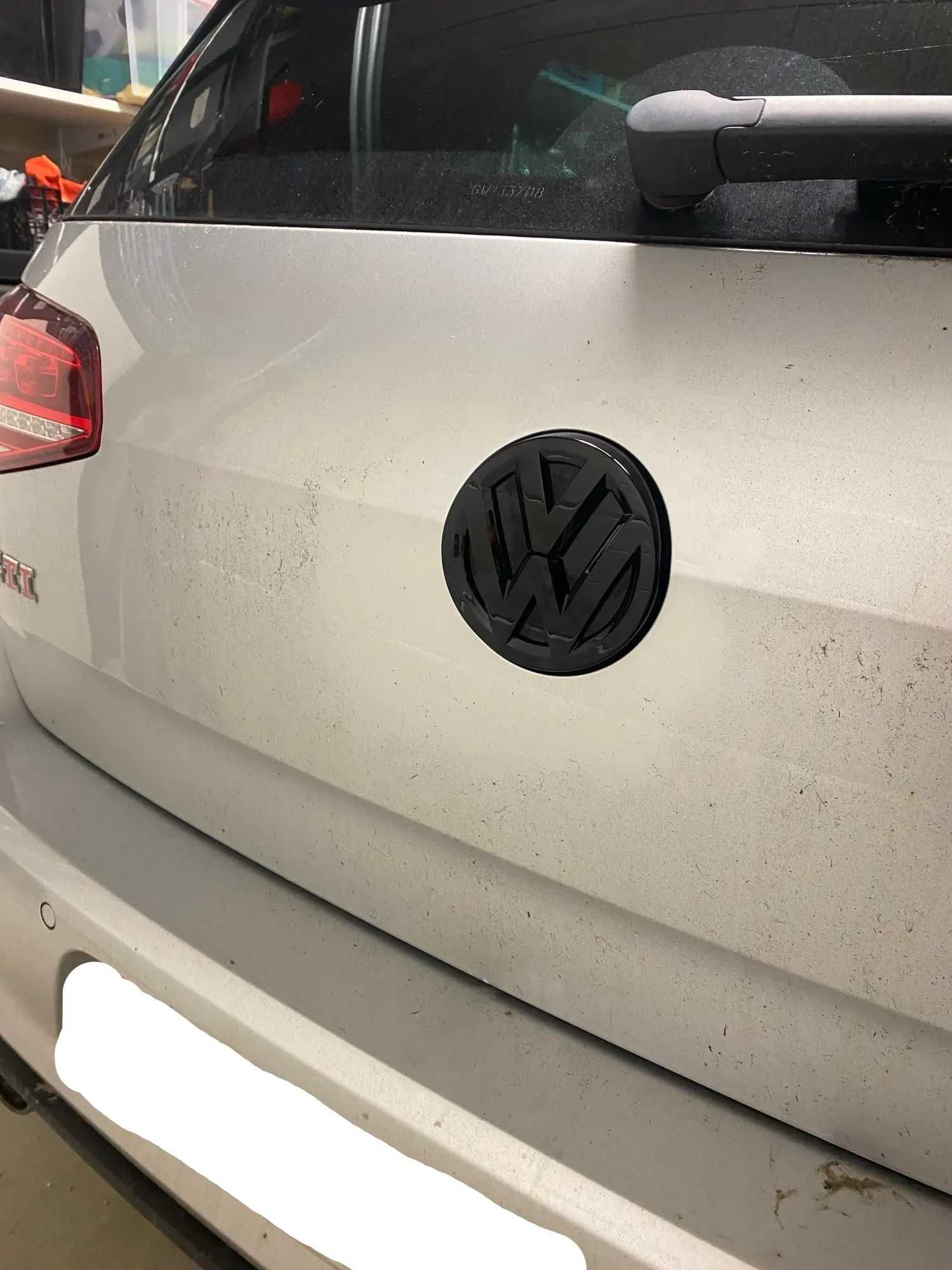 Set 2 Embleme Fata Spate Negru Lucios Volkswagen VW Golf 7.5, 2018-20