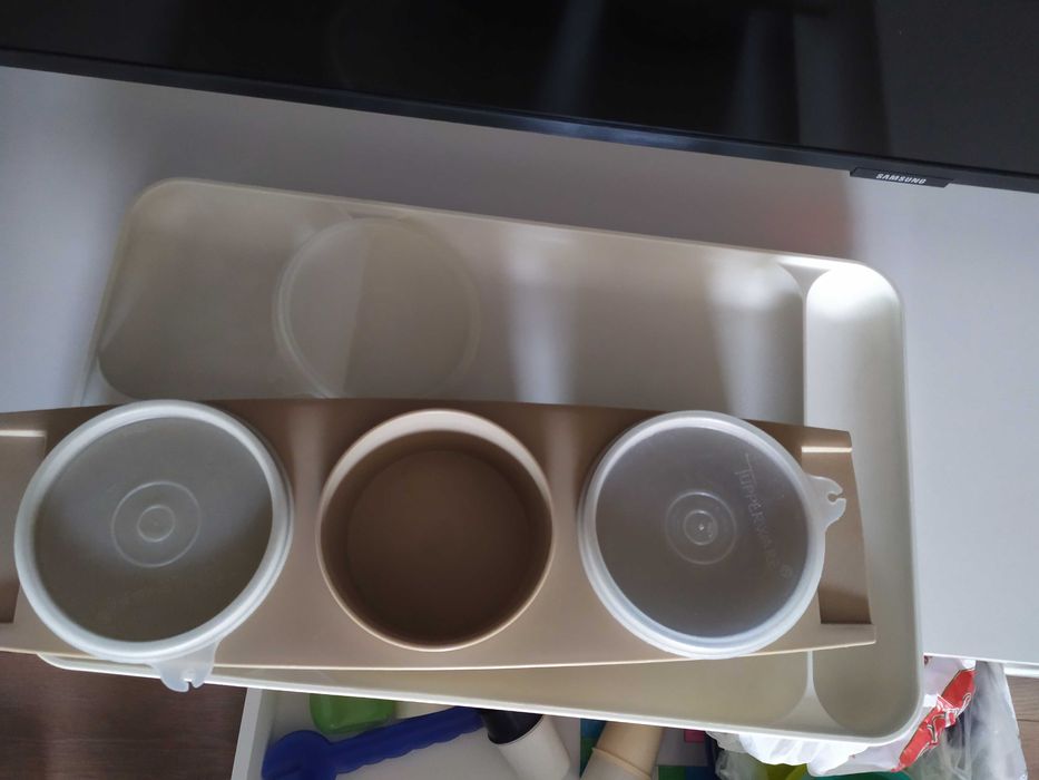 Tupperware кутии и чаши