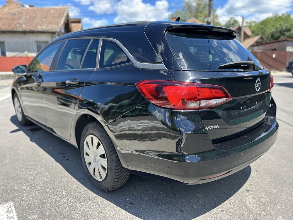 Opel Astra sport tourer+ 2017