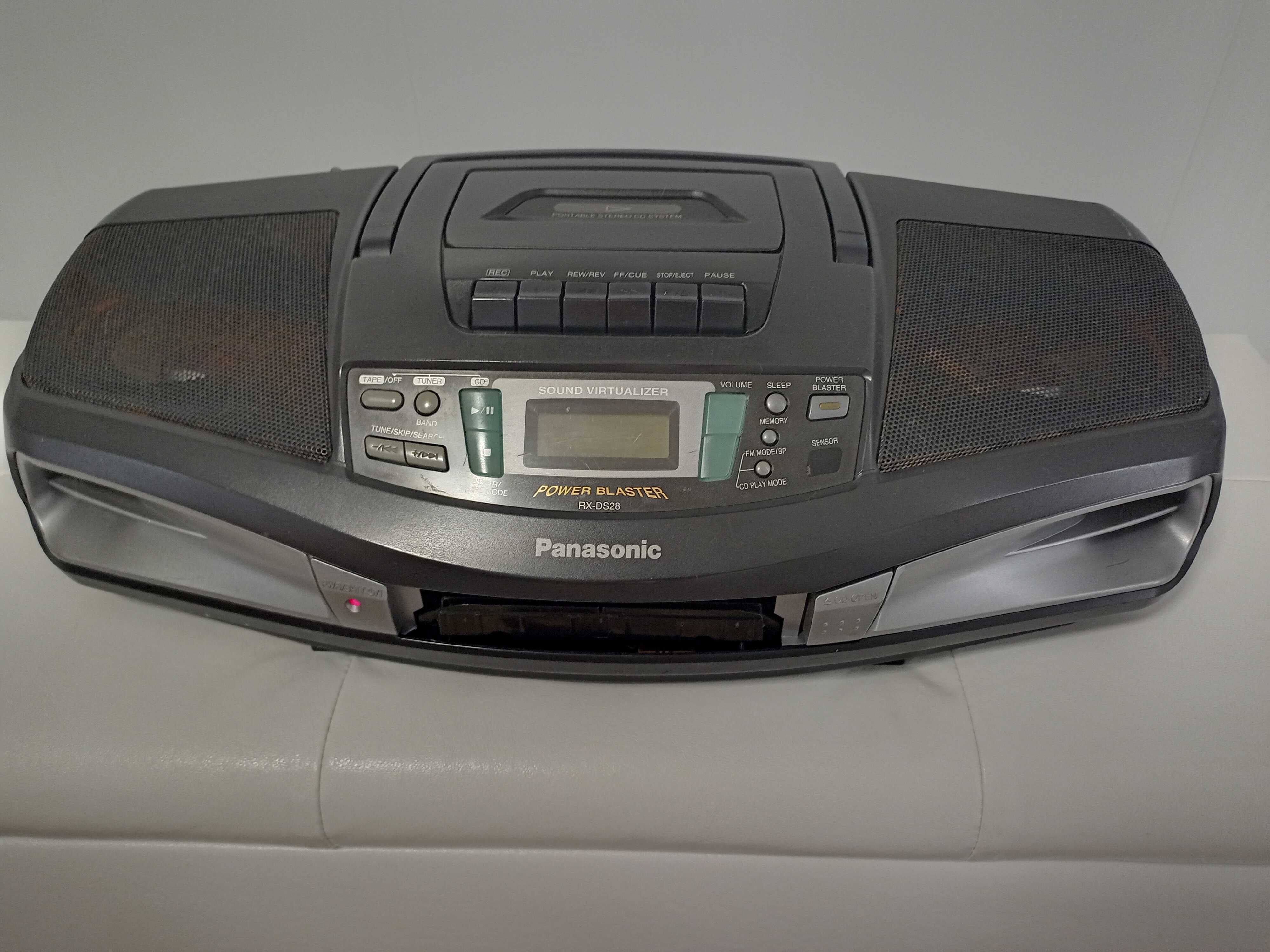 Продавам касетофон Panasonic RX-DS28.