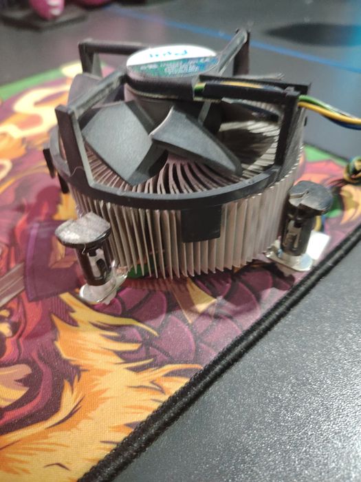 Продам куллер для процессора