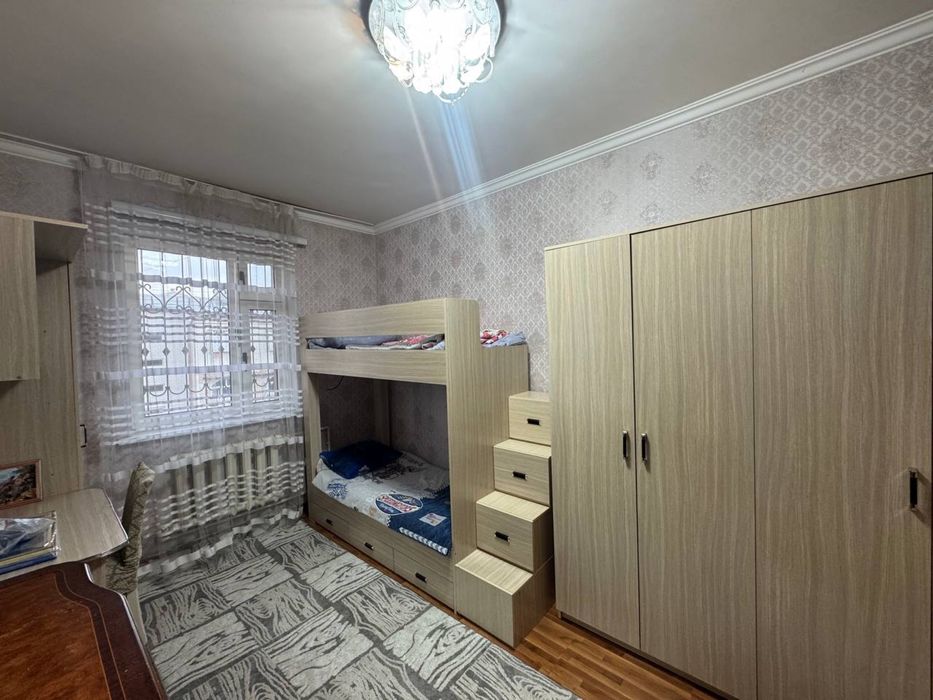 Метро Чиланзар Банковская 3/4/4 площадь 96м2 с меб тех