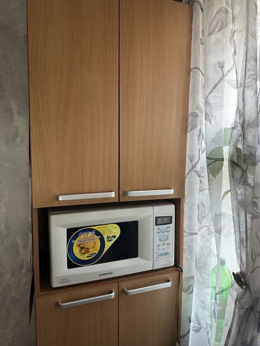 Шкаф для кухни с нишей для микроволновки