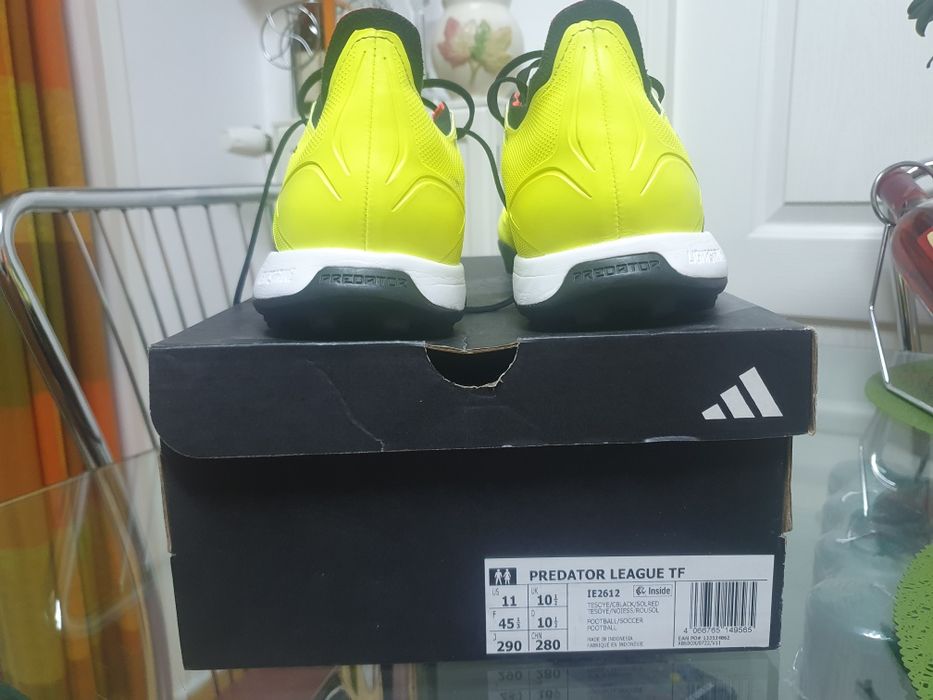 Ghete fotbal Adidas Predator League TF