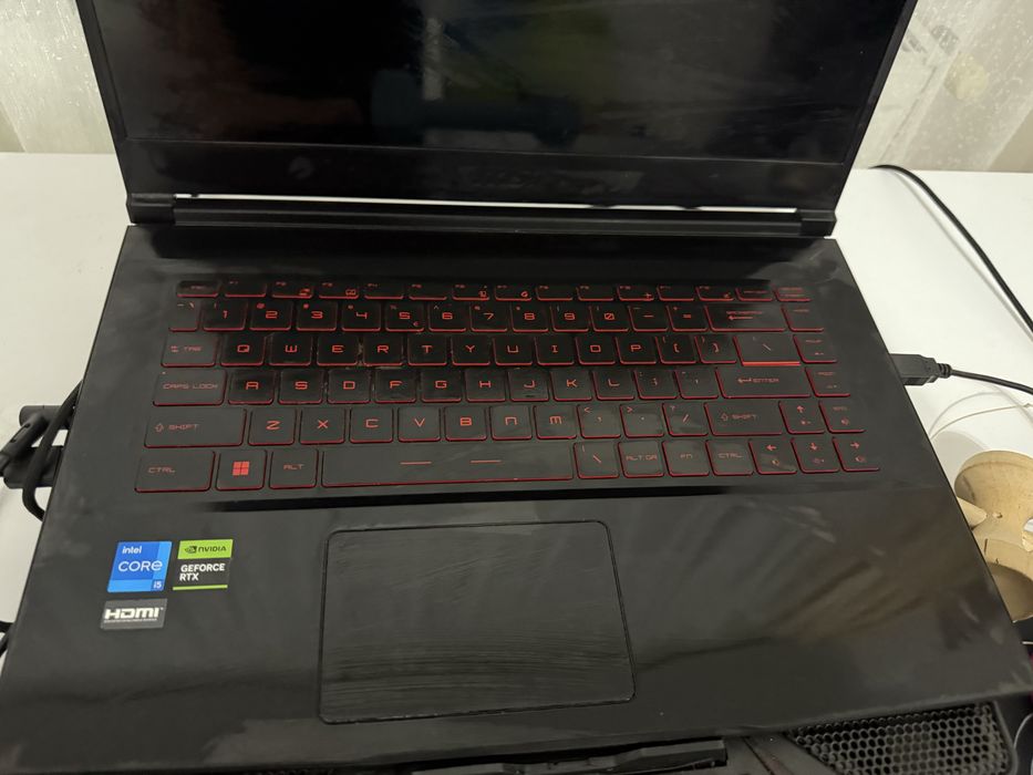 Laptop Msi bun si tare