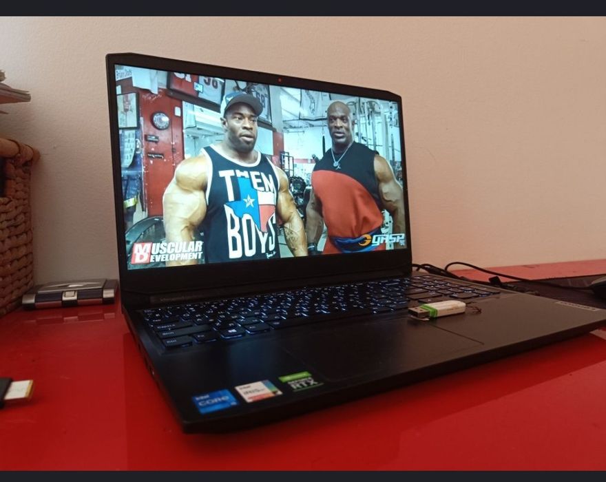 Игровой ноутбук RTX 3050 i5 11300H 16 gb ozu / SSD 512