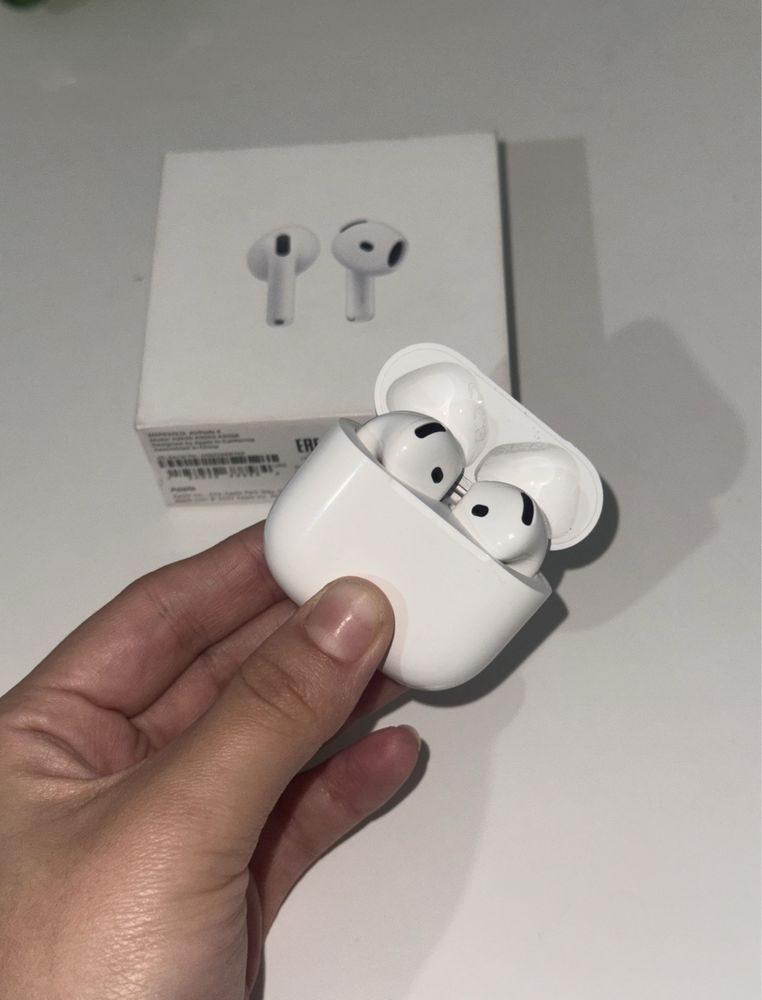 Продам Airpods 4