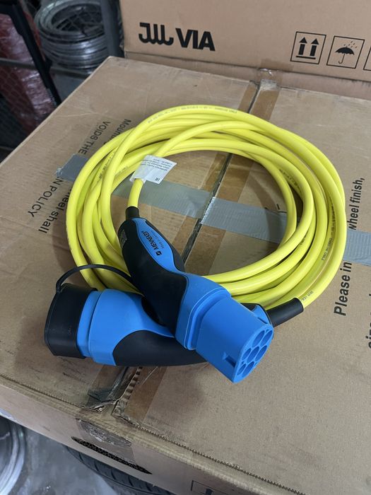 Кабел за зарядна станция  MENNEKES за MERCEDES 250V 20A