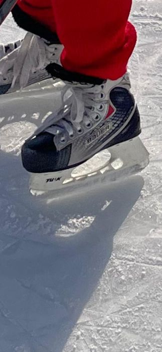 Продам коньки срочно