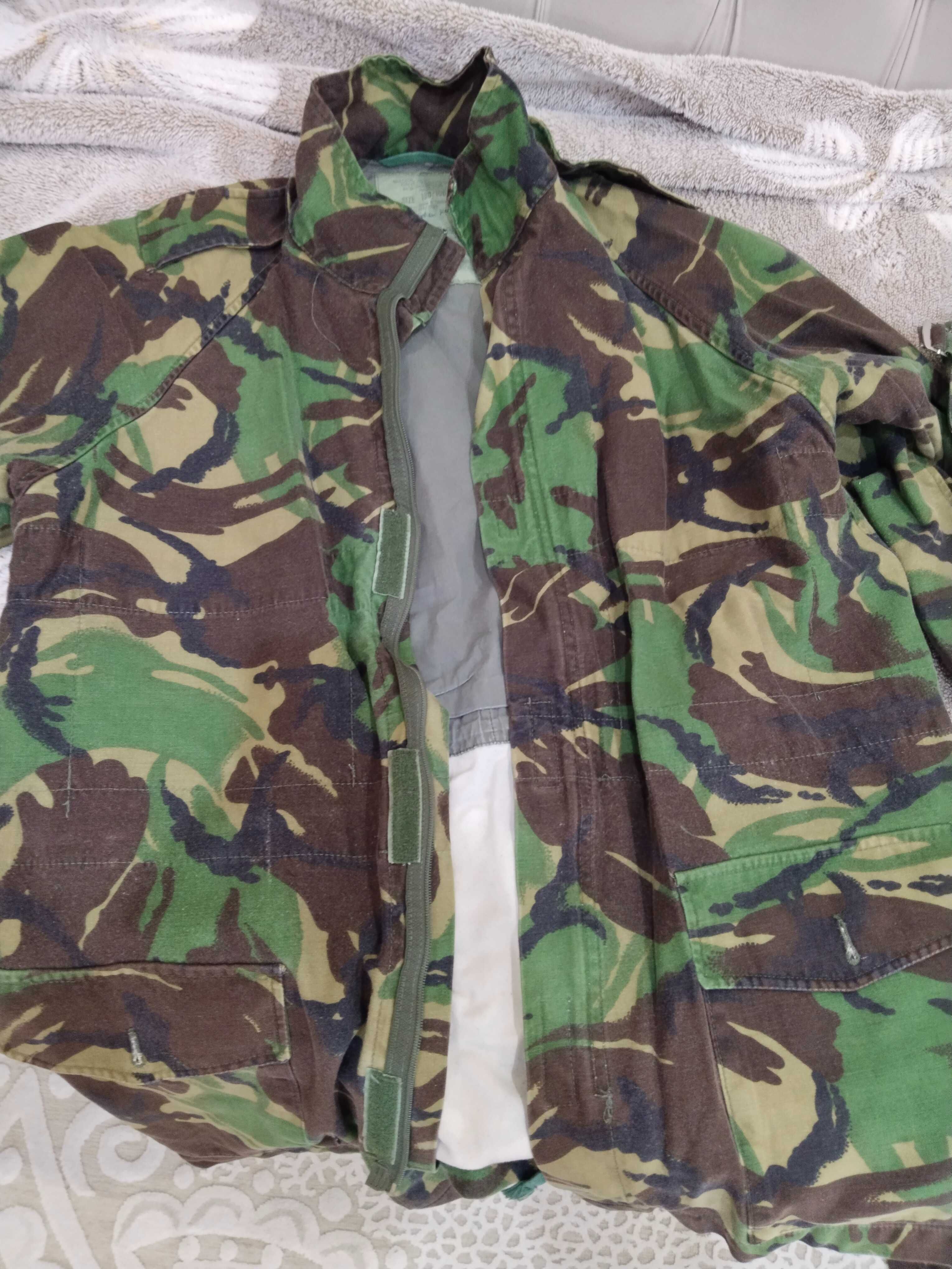 Продам военную камуфляжную форму.