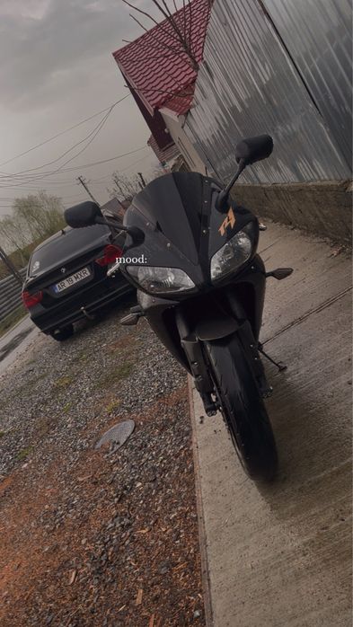 Yamaha R1 2003 cu power comander