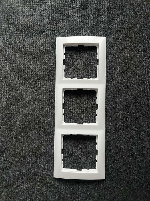 Priza, Întrerupător Berker, 250V 16A, Alb