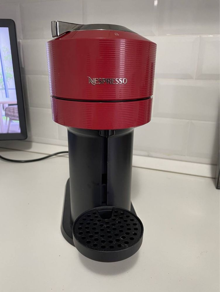 Aparat de cafea Nespresso Vertuo