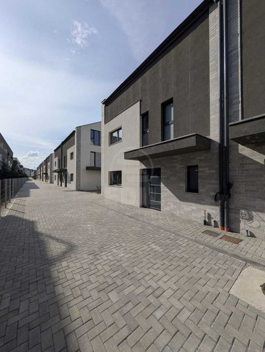 Dpulex cu 4 camere, semifinista, zona Urusagului, COMISION 0%
