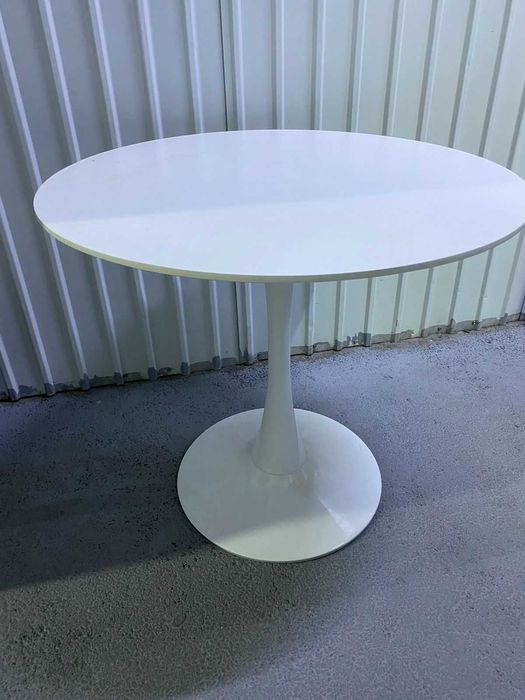 Офисная мебель, столы, стулья, кресло, шкаф