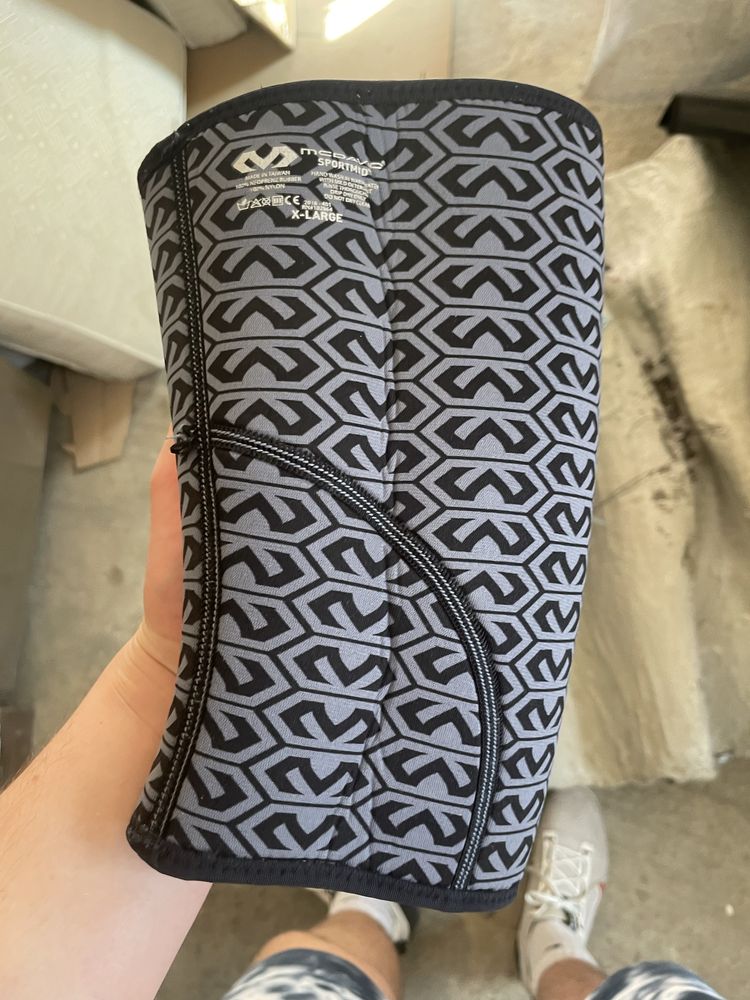 Knee bracer специализирано за баскетболисти