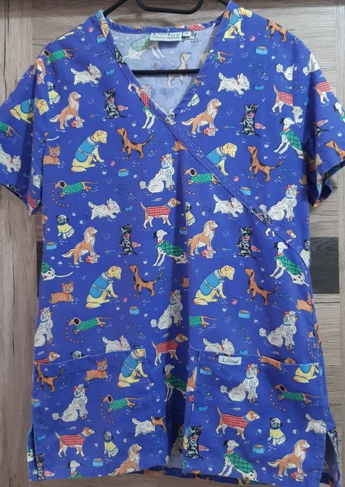 Camasi medicale pentru femei