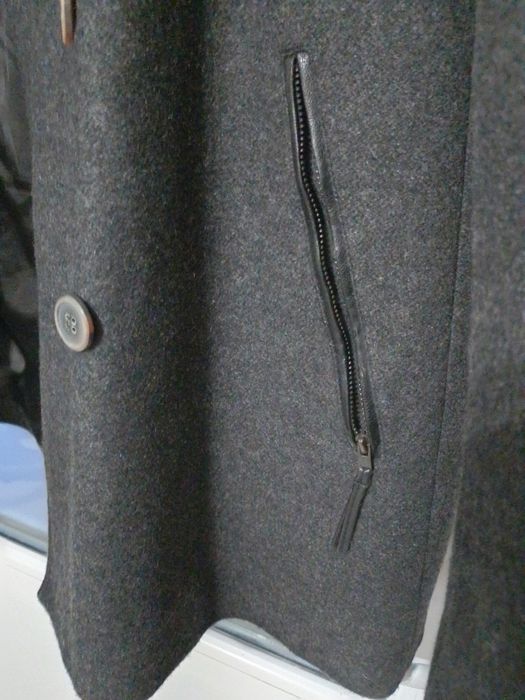 Palton  bărbatesc foarte elegant