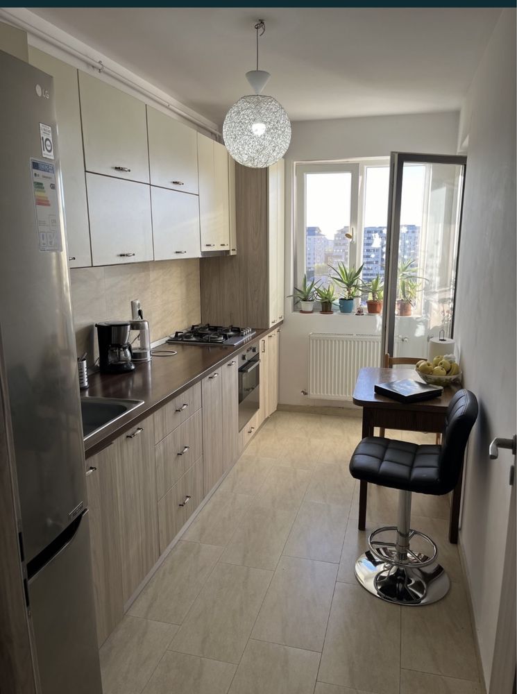 Inchiriez apartament 2 camere 50 mp