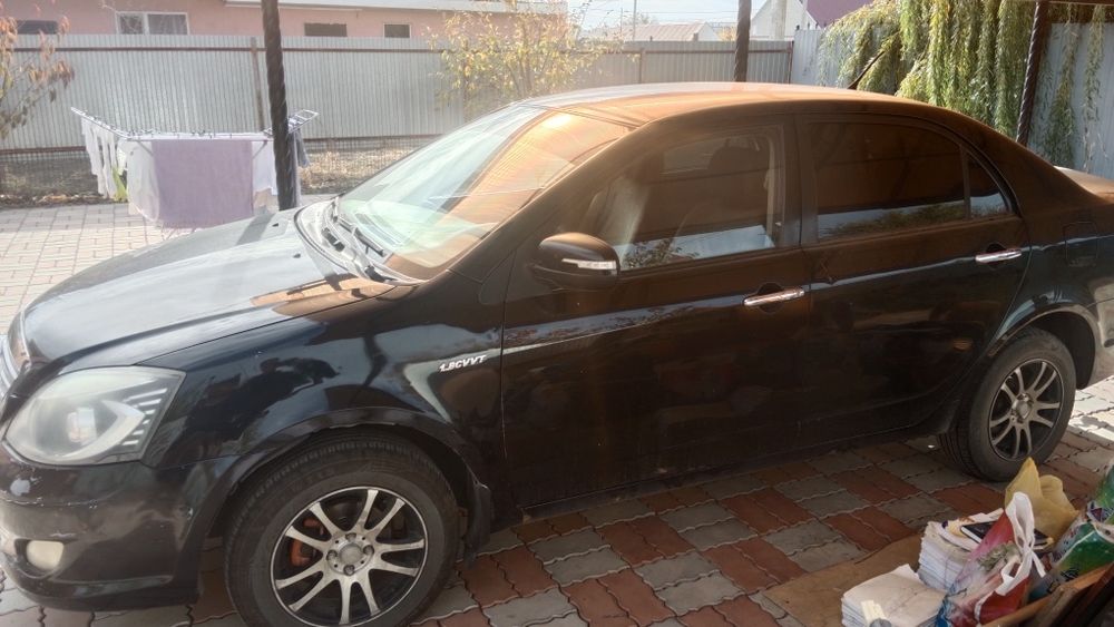 Продам Geely SC7