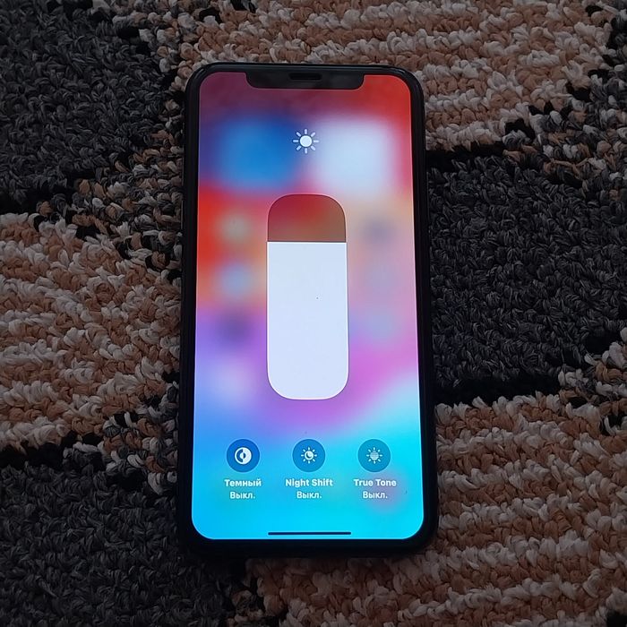 Iphone xs ideal ochilmagan aybi yuq