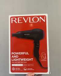 Uscator Revlon Powerfull and lightweight