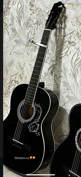 Гитара акустическая