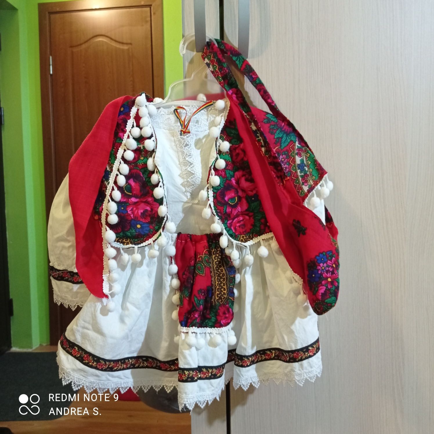 Costum tradițional fetițe