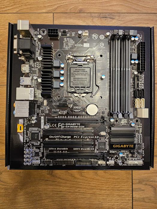 Дънна платка GIGABYTE B85M, Процесор Intel Core i5 4460, RAM 16GB DDR3