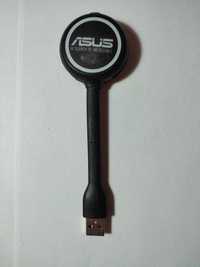 HUB USB Asus multiport cu lanterna