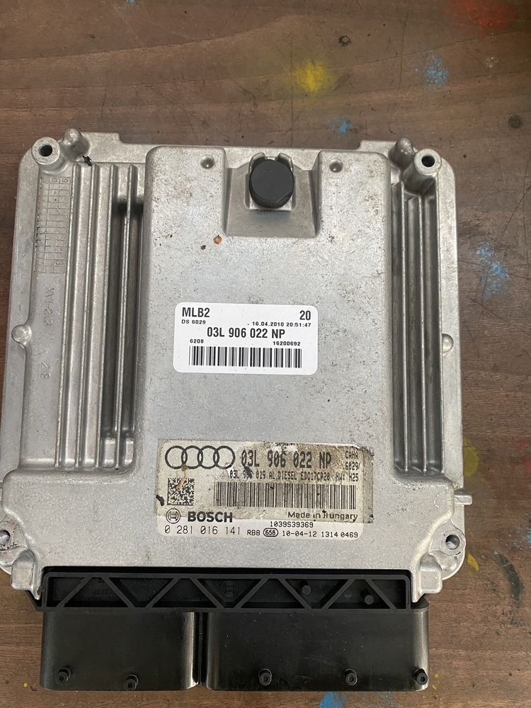 Calculator motor ECU Audi a4 b8 audi a5 q5 2.0tdi CAHA 03L906022NP