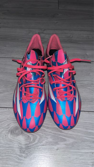 Ghete de fotbal Adidas f50 2014