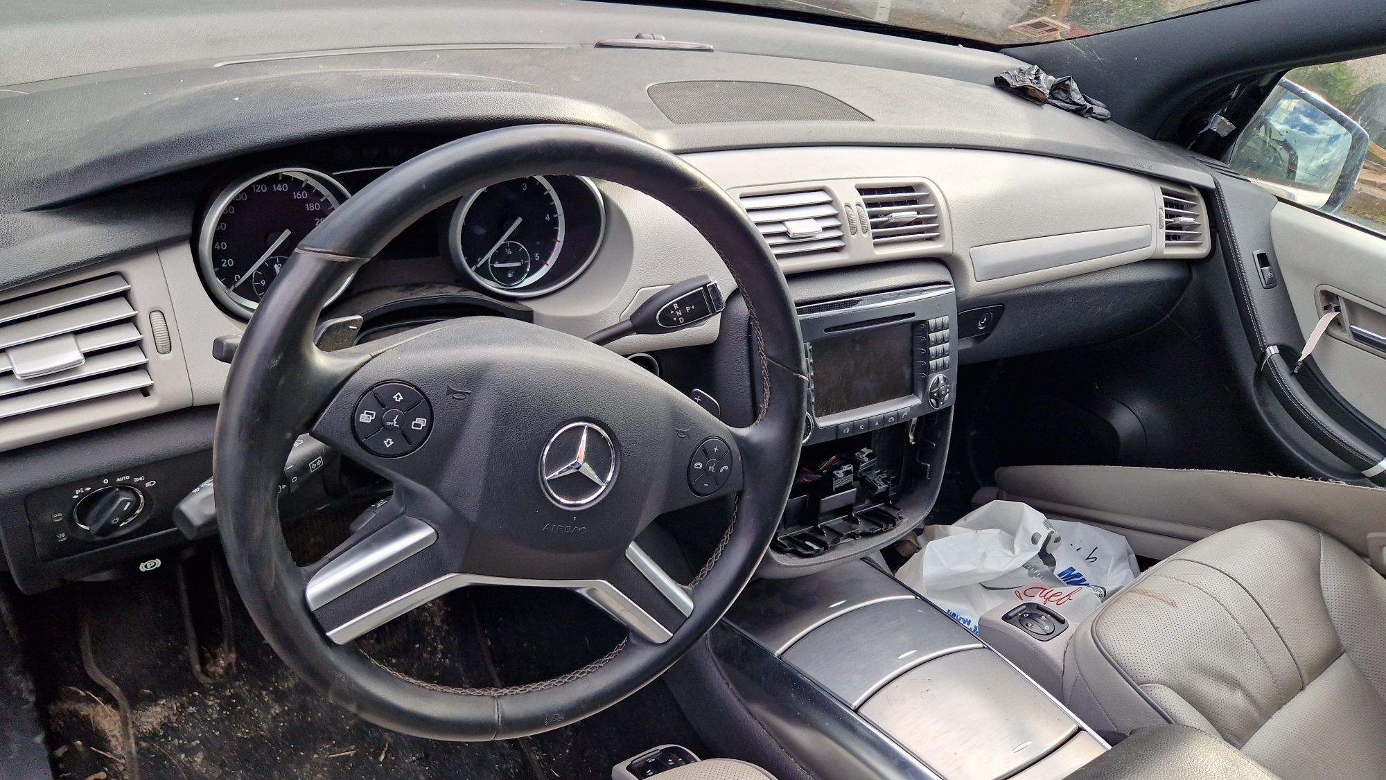 Mercedes r350 на части