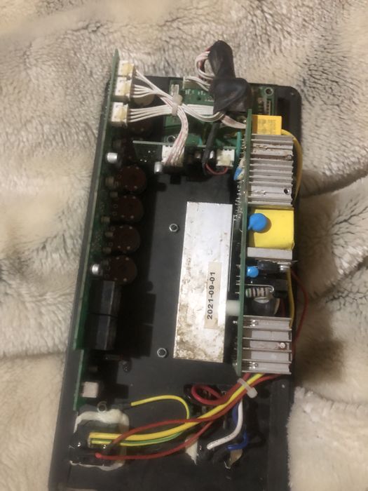 Vand placa de boxa PLAUPUNKT pentru piese