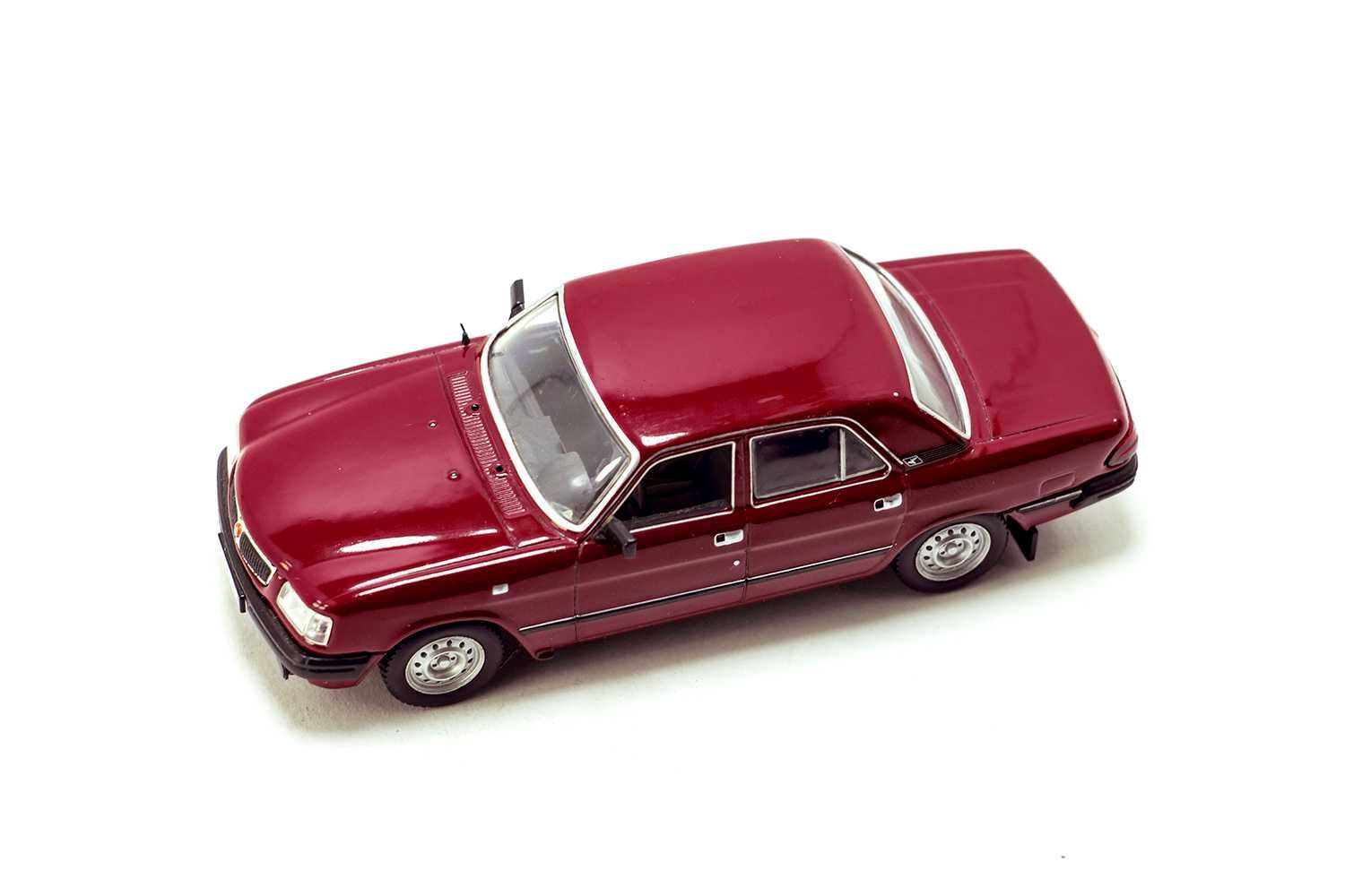 ГАЗ-3110 от фирмы IST models, масштаб 1:43, коллекционая модель.