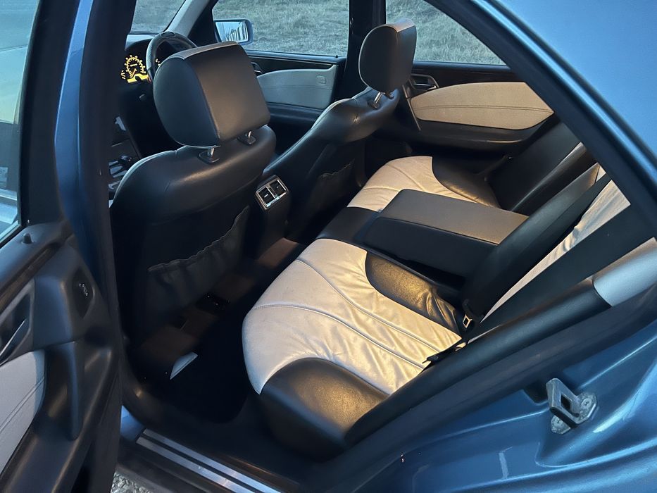 Mercedes E55 AMG 1999 volan dreapta 354 CP