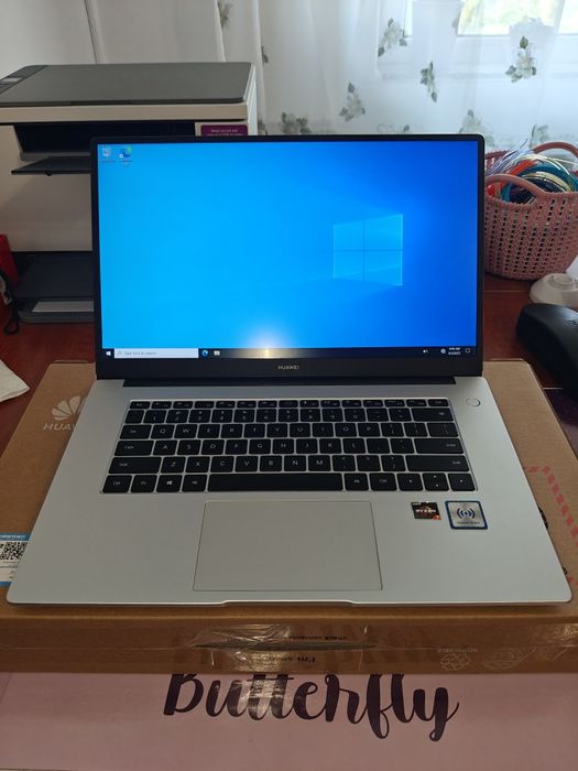 Laptop Huawei MateBook D 15 Geanta Cadou stare buna