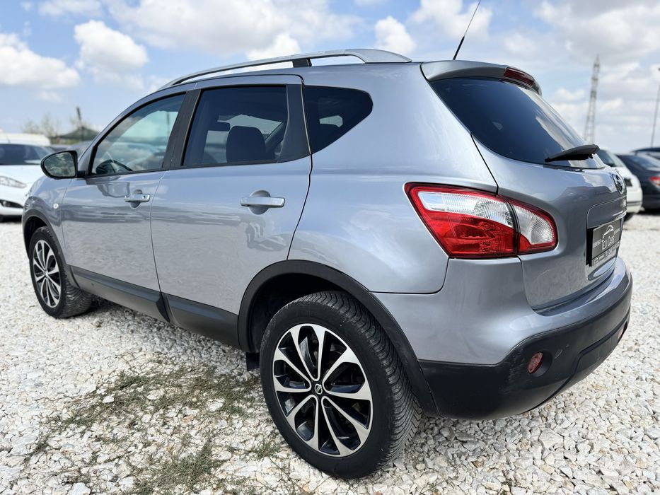 Nissan Qashqai 1.6i 117к.с N-Tech / FULL / Navi 360 / Panorama
