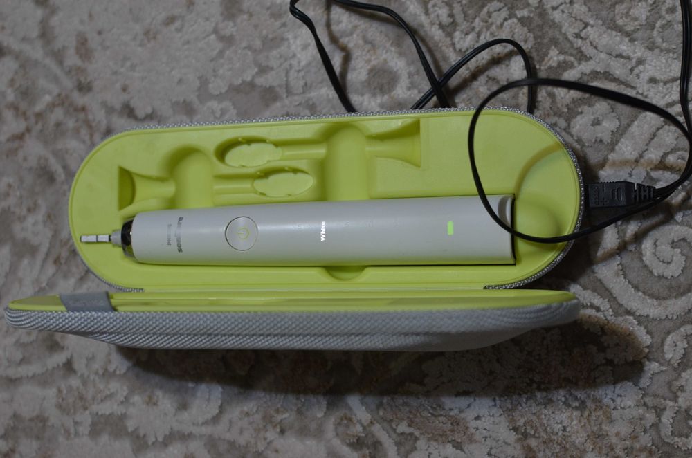 Periuta electrica dinti Philips Sonicare Diamond Clean HX939incarcator