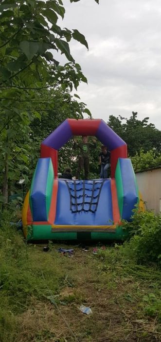 Tobogan gonflabil loc de joaca topogan